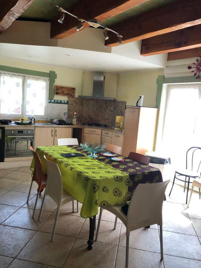 Gite Au Soleil Euzet Bagian luar foto